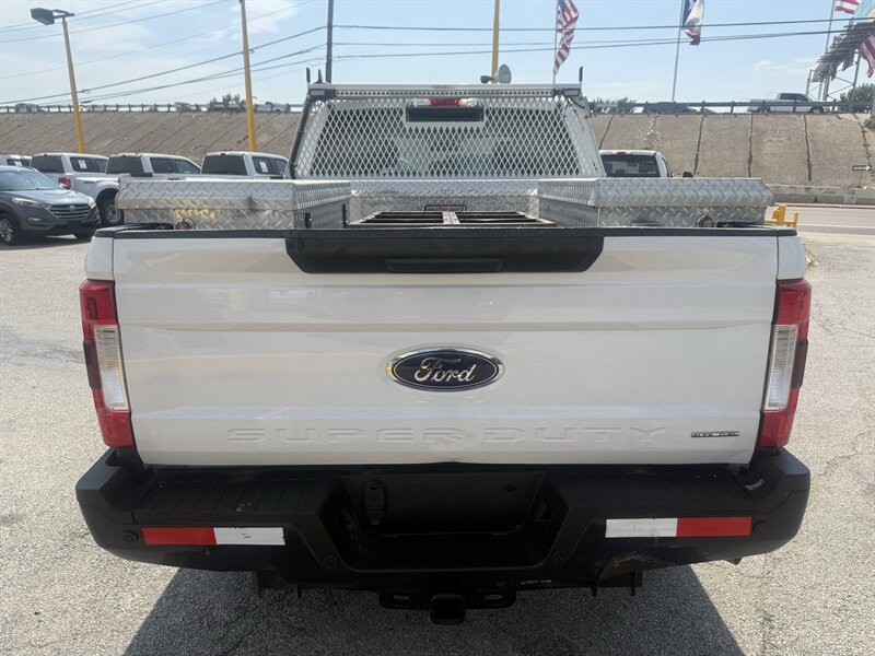 2017 Ford F-250 Super Duty XL - Photo 6 - Arlington, TX 76011