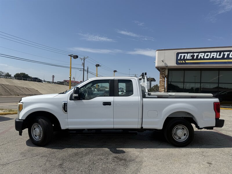 2017 Ford F-250 Super Duty XL - Photo 8 - Arlington, TX 76011