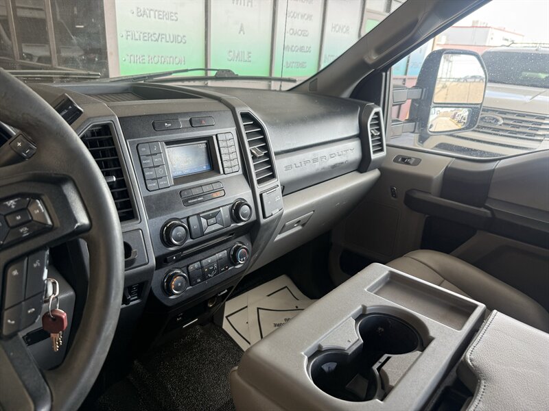 2017 Ford F-250 Super Duty XL - Photo 25 - Arlington, TX 76011