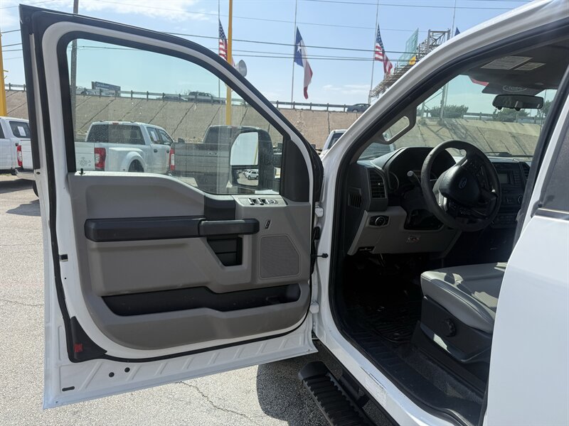 2017 Ford F-250 Super Duty XL - Photo 12 - Arlington, TX 76011