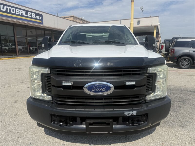 2017 Ford F-250 Super Duty XL - Photo 2 - Arlington, TX 76011
