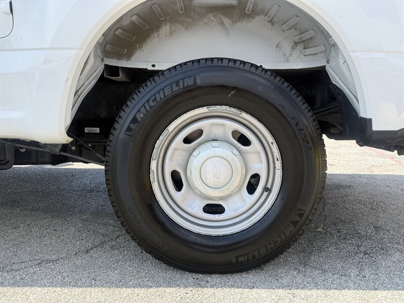 2017 Ford F-250 Super Duty XL - Photo 10 - Arlington, TX 76011