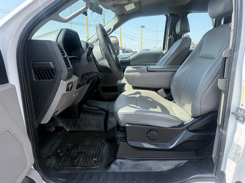 2017 Ford F-250 Super Duty XL - Photo 13 - Arlington, TX 76011