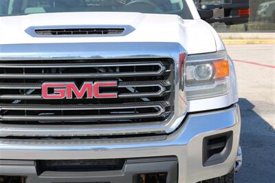 2017 GMC Sierra 3500HD CC   - Photo 13 - Arlington, TX 76011