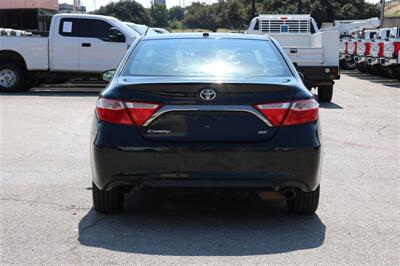 2015 Toyota Camry SE   - Photo 10 - Arlington, TX 76011