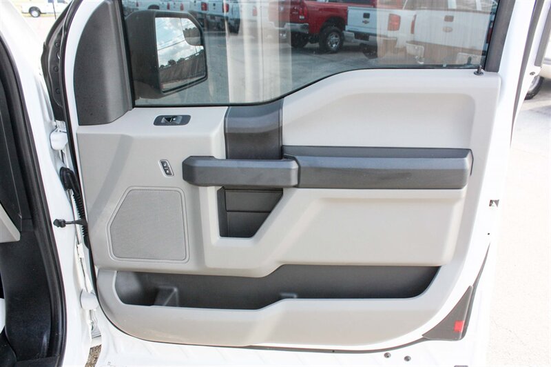 2018 Ford F-150 XL - Photo 20 - Arlington, TX 76011