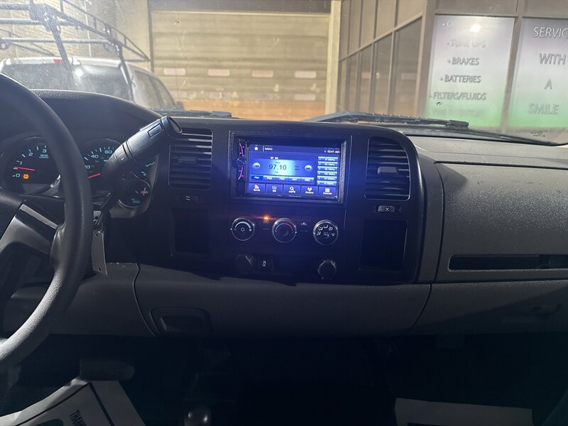 2013 Chevrolet Silverado 2500 Work Truck - Photo 25 - Arlington, TX 76011