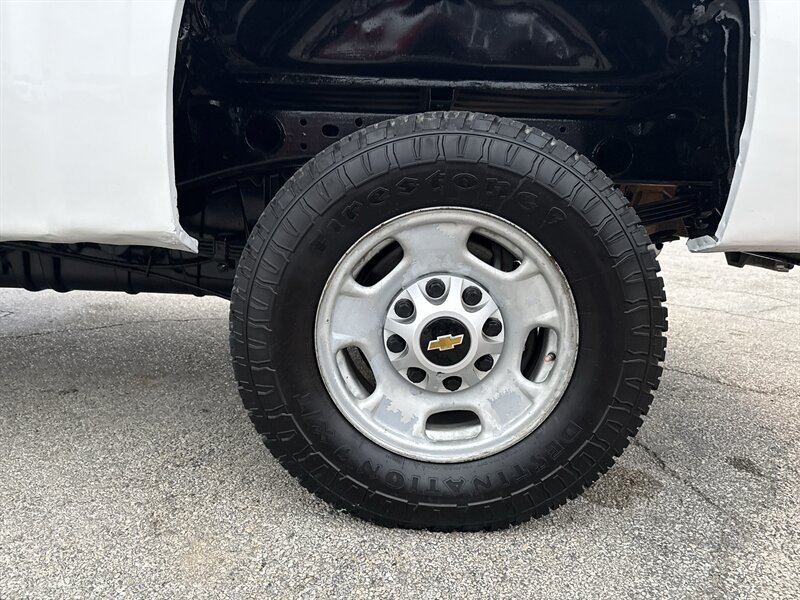 2013 Chevrolet Silverado 2500 Work Truck - Photo 11 - Arlington, TX 76011