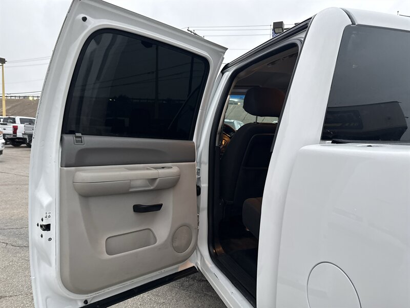 2013 Chevrolet Silverado 2500 Work Truck - Photo 16 - Arlington, TX 76011