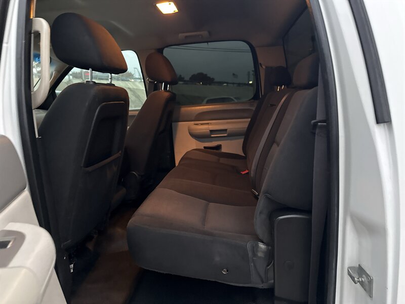 2013 Chevrolet Silverado 2500 Work Truck - Photo 17 - Arlington, TX 76011
