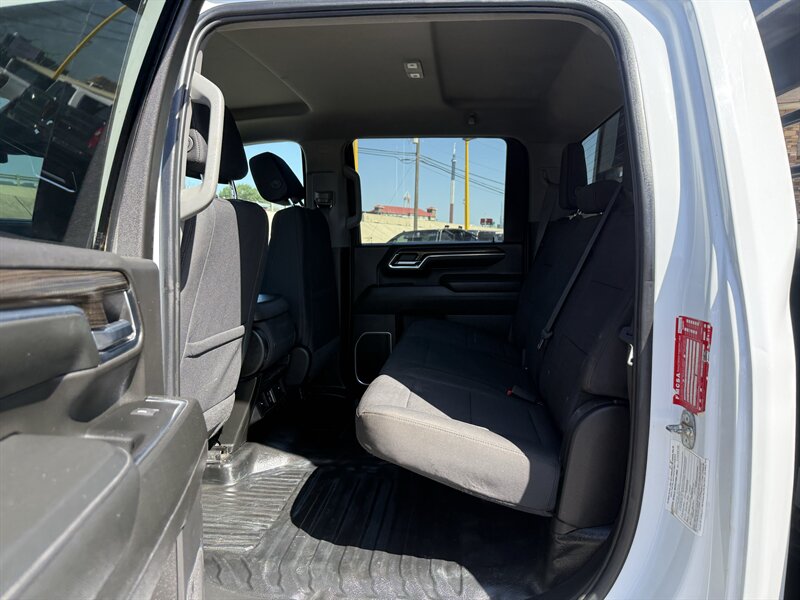 2024 Chevrolet Silverado 3500HD CC LT - Photo 16 - Arlington, TX 76011