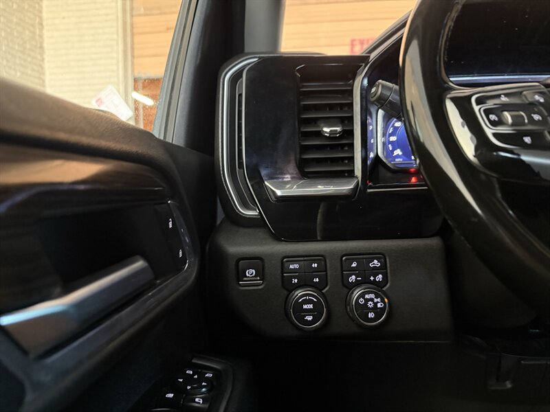 2024 Chevrolet Silverado 3500HD CC LT - Photo 21 - Arlington, TX 76011