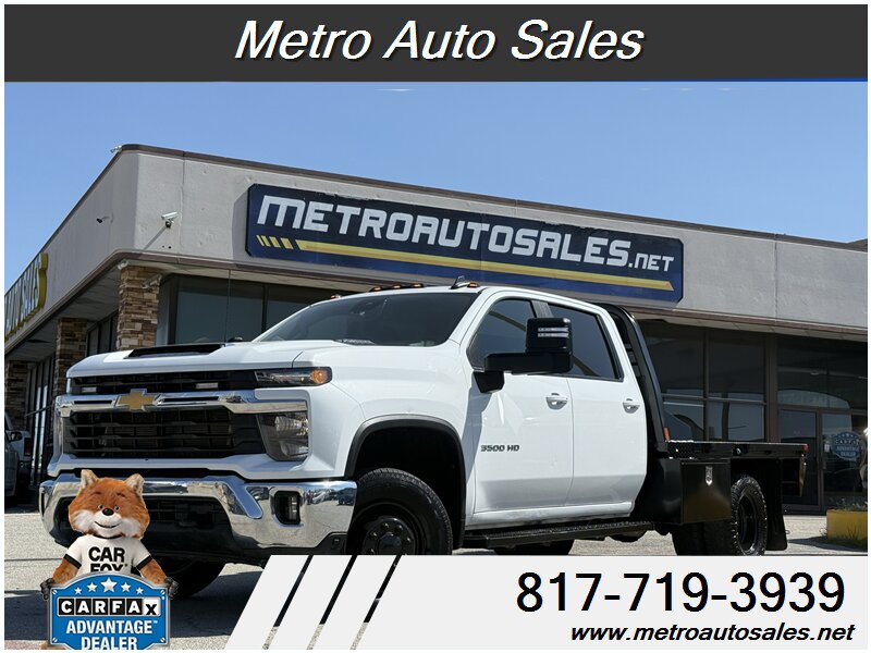 White 2024 Chevrolet Silverado 3500HD Chassis Pickup Truck Four-Wheel Drive Automatic
