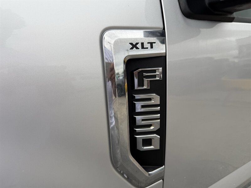 2018 Ford F-250 Super Duty XL - Photo 11 - Arlington, TX 76011