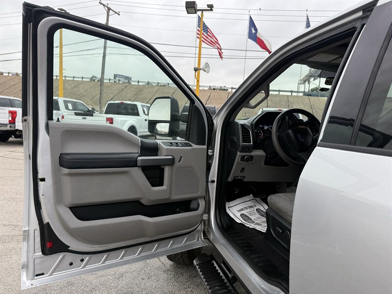 2018 Ford F-250 Super Duty XL - Photo 12 - Arlington, TX 76011
