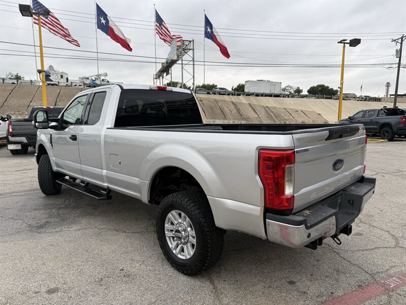 2018 Ford F-250 Super Duty XL - Photo 7 - Arlington, TX 76011