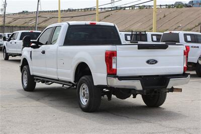 2017 Ford F-350 XL   - Photo 7 - Arlington, TX 76011