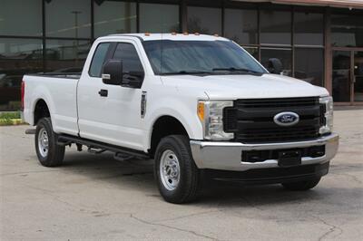 2017 Ford F-350 XL   - Photo 11 - Arlington, TX 76011