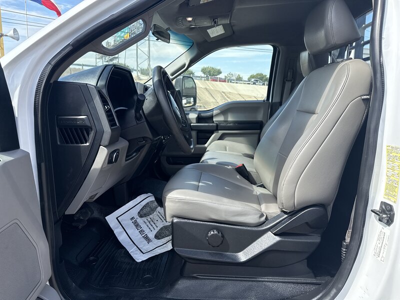 2018 Ford F-350 XL - Photo 14 - Arlington, TX 76011