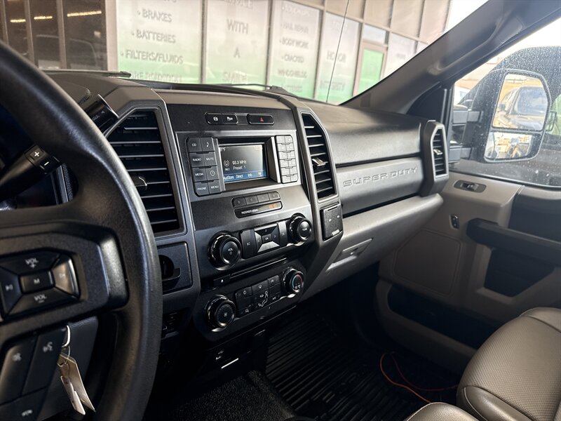 2018 Ford F-350 XL - Photo 22 - Arlington, TX 76011
