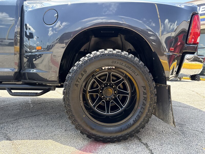 2018 RAM 3500 SLT - Photo 11 - Arlington, TX 76011