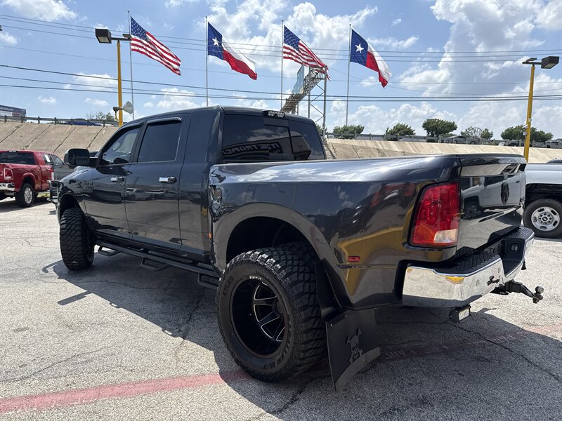 2018 RAM 3500 SLT - Photo 8 - Arlington, TX 76011