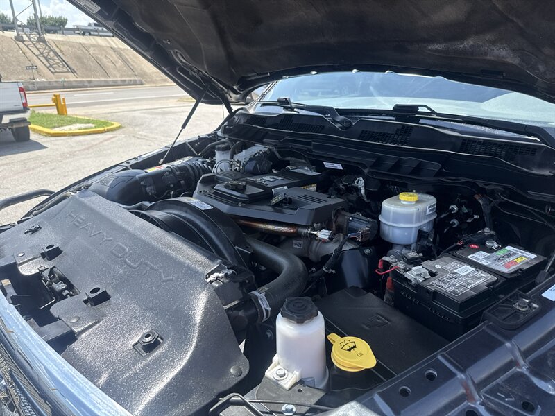 2018 RAM 3500 SLT - Photo 31 - Arlington, TX 76011