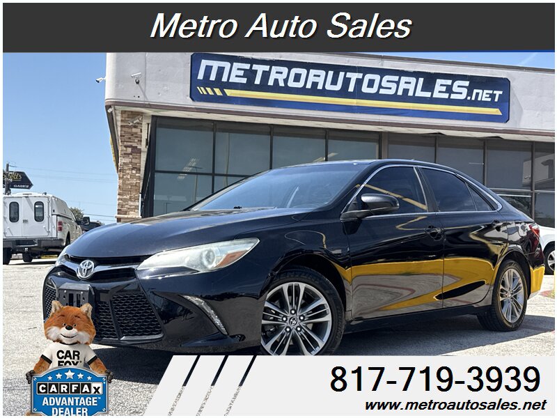 2017 Toyota Camry LE   - Photo 1 - Arlington, TX 76011