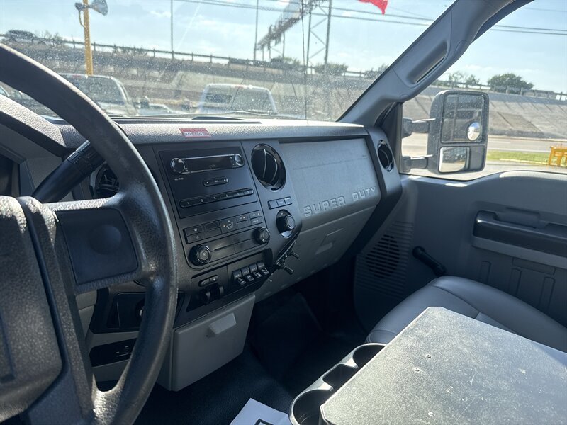 2012 Ford F-450 Super Duty XL - Photo 27 - Arlington, TX 76011