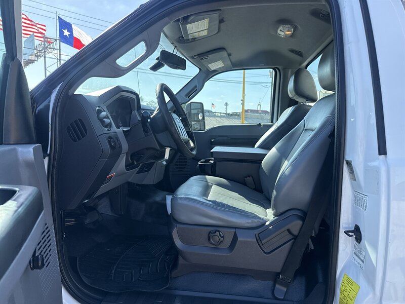 2012 Ford F-450 Super Duty XL - Photo 20 - Arlington, TX 76011