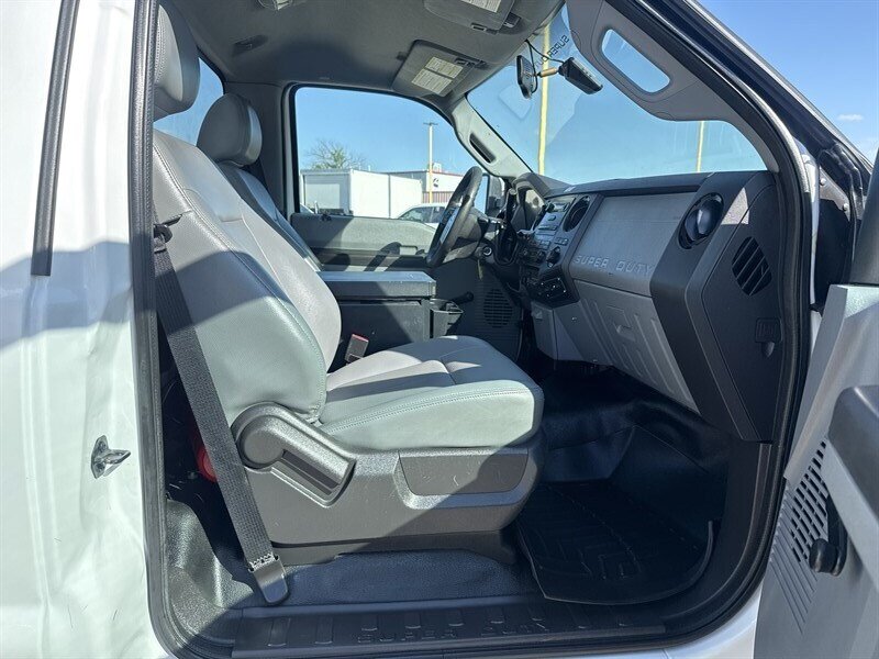 2012 Ford F-450 Super Duty XL - Photo 22 - Arlington, TX 76011