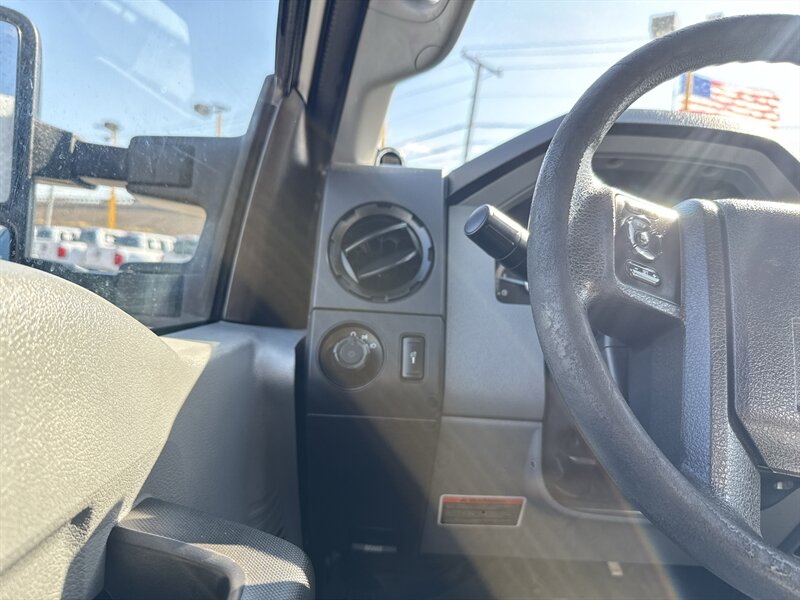 2012 Ford F-450 Super Duty XL - Photo 23 - Arlington, TX 76011
