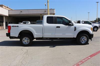 2017 Ford F-250 XL   - Photo 10 - Arlington, TX 76011