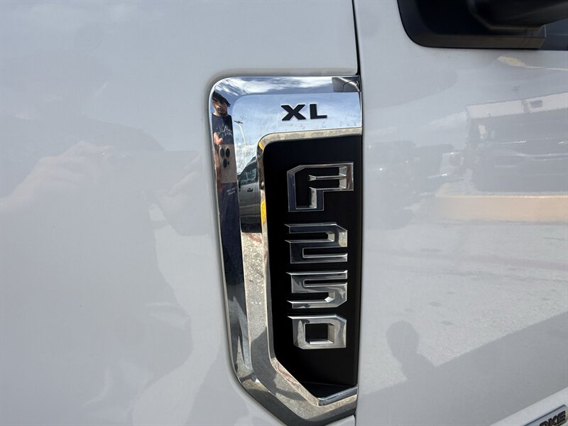 2022 Ford F-250 Super Duty XL - Photo 11 - Arlington, TX 76011
