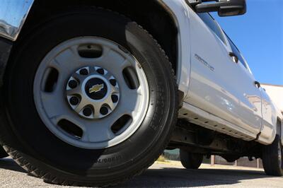 2018 Chevrolet Silverado 2500 Work Truck   - Photo 2 - Arlington, TX 76011