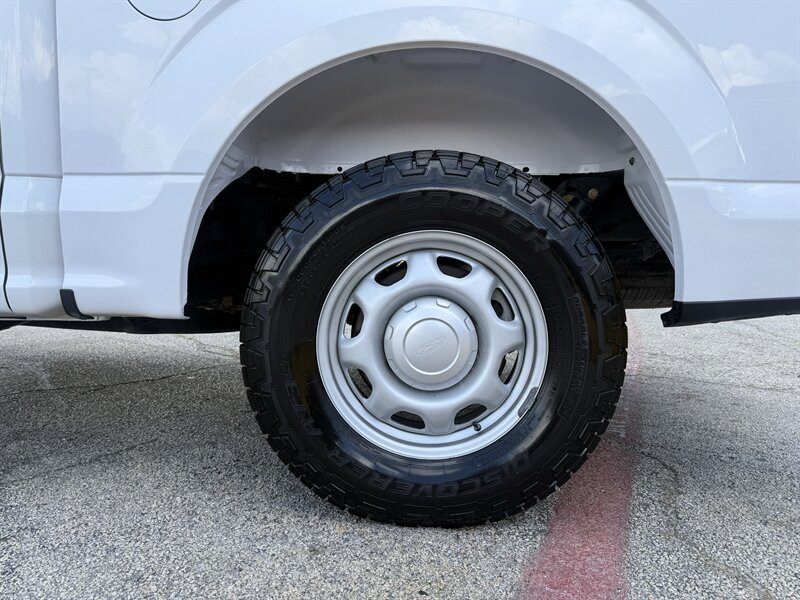 2018 Ford F-150 XL - Photo 10 - Arlington, TX 76011