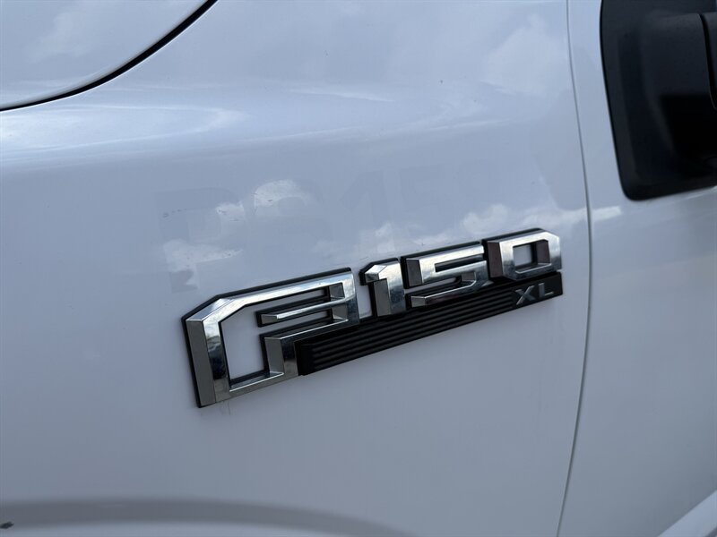 2018 Ford F-150 XL - Photo 11 - Arlington, TX 76011