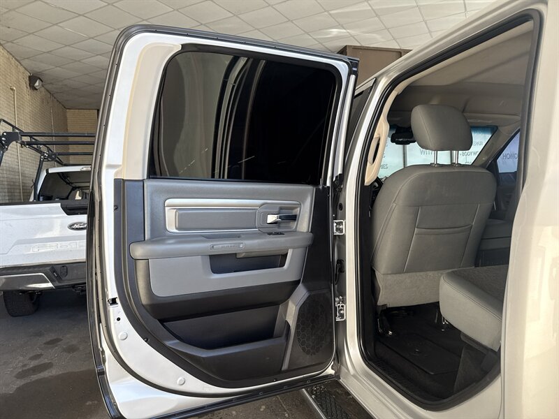 2017 RAM 2500 Big Horn - Photo 12 - Arlington, TX 76011