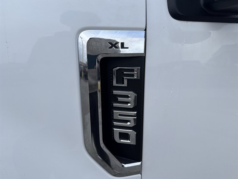 2021 Ford F-350 XL - Photo 11 - Arlington, TX 76011
