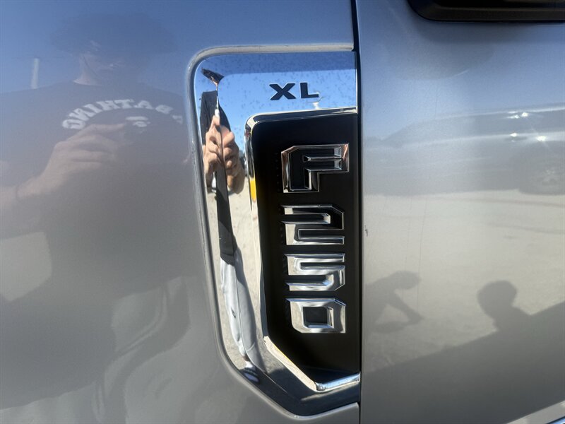 2022 Ford F-250 Super Duty XL - Photo 12 - Arlington, TX 76011