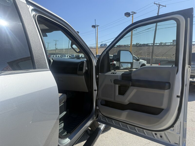 2022 Ford F-250 Super Duty XL - Photo 19 - Arlington, TX 76011