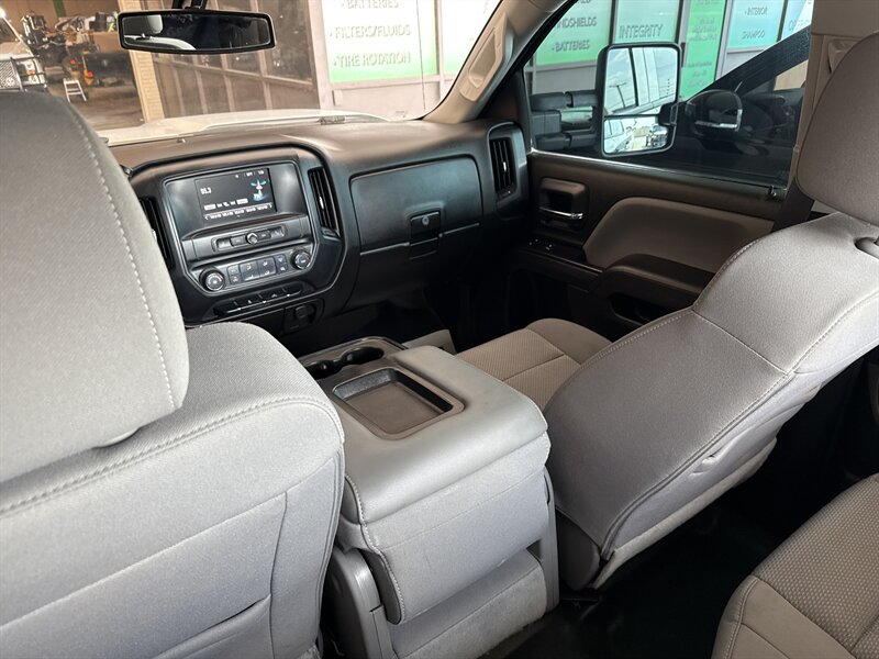 2017 Chevrolet Silverado 2500 Work Truck   - Photo 26 - Arlington, TX 76011