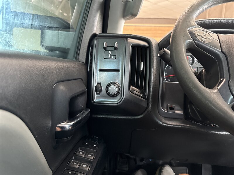 2017 Chevrolet Silverado 2500 Work Truck   - Photo 19 - Arlington, TX 76011