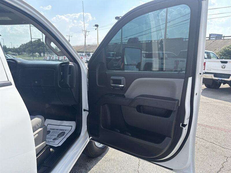 2017 Chevrolet Silverado 2500 Work Truck   - Photo 15 - Arlington, TX 76011