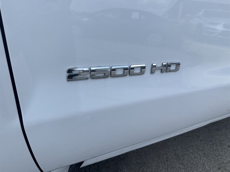 2017 Chevrolet Silverado 2500 Work Truck   - Photo 10 - Arlington, TX 76011