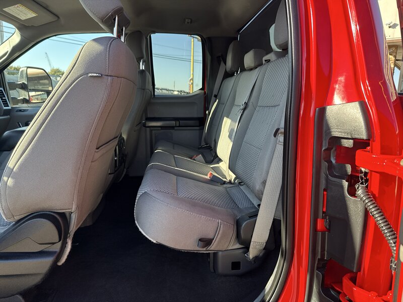 2019 Ford F-250 XLT - Photo 15 - Arlington, TX 76011