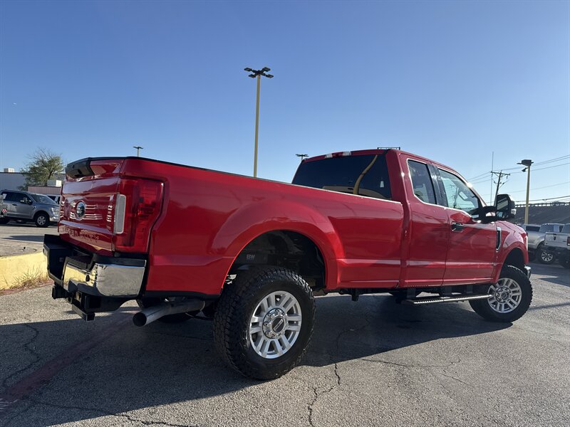 2019 Ford F-250 XLT - Photo 5 - Arlington, TX 76011