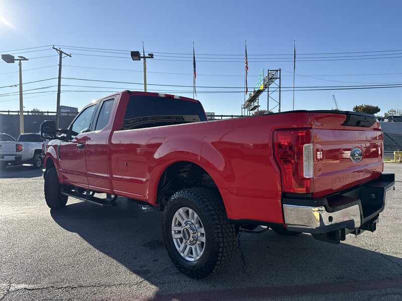 2019 Ford F-250 XLT - Photo 7 - Arlington, TX 76011