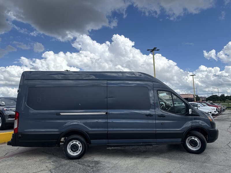 2019 Ford Transit 250 - Photo 4 - Arlington, TX 76011
