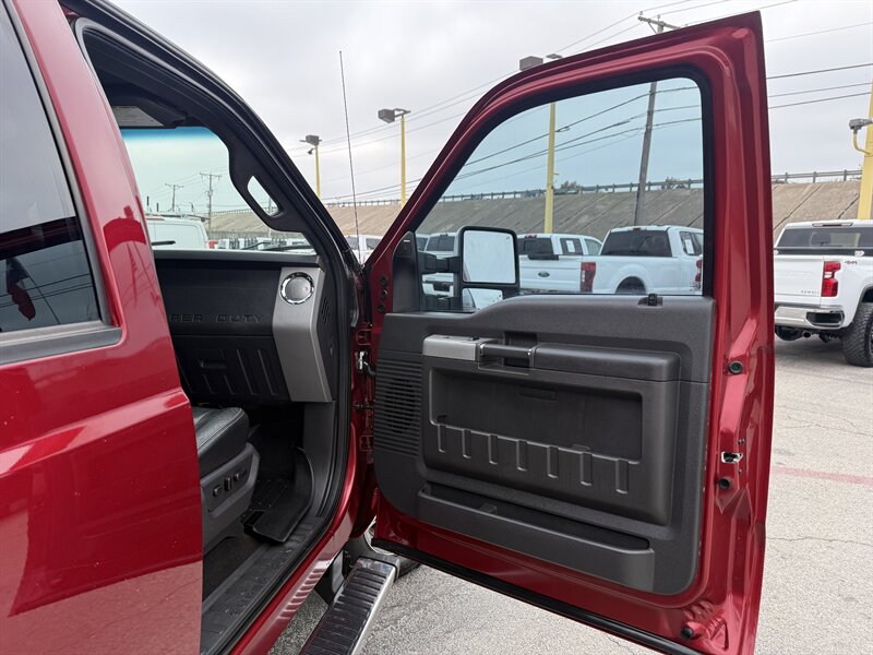 2013 Ford F-250 King Ranch - Photo 16 - Arlington, TX 76011